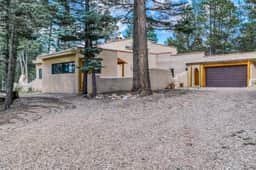 Casa Grande - the Palace in the Pines