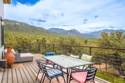 Piñon Ridge Retreat