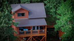 RidgeWalk Treehouse