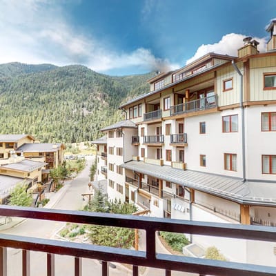 Majestic Alpine Retreat