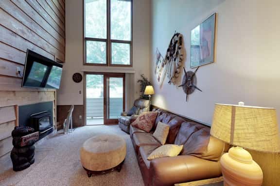 Gold Creek 306 - Image 1