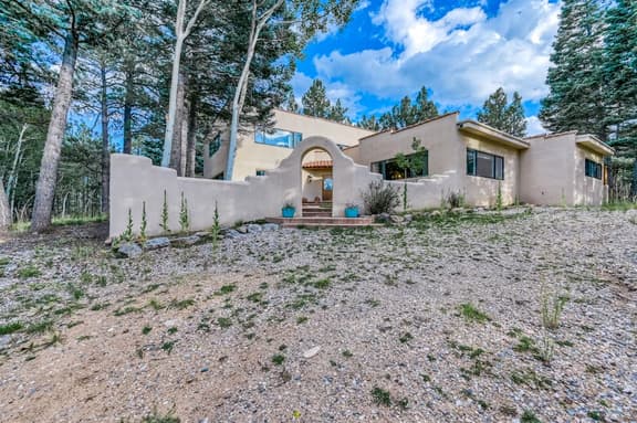 Casa Grande - the Palace in the Pines